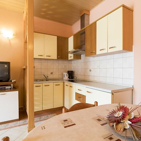 Apartments Kori Funtana Dış mekan fotoğraf