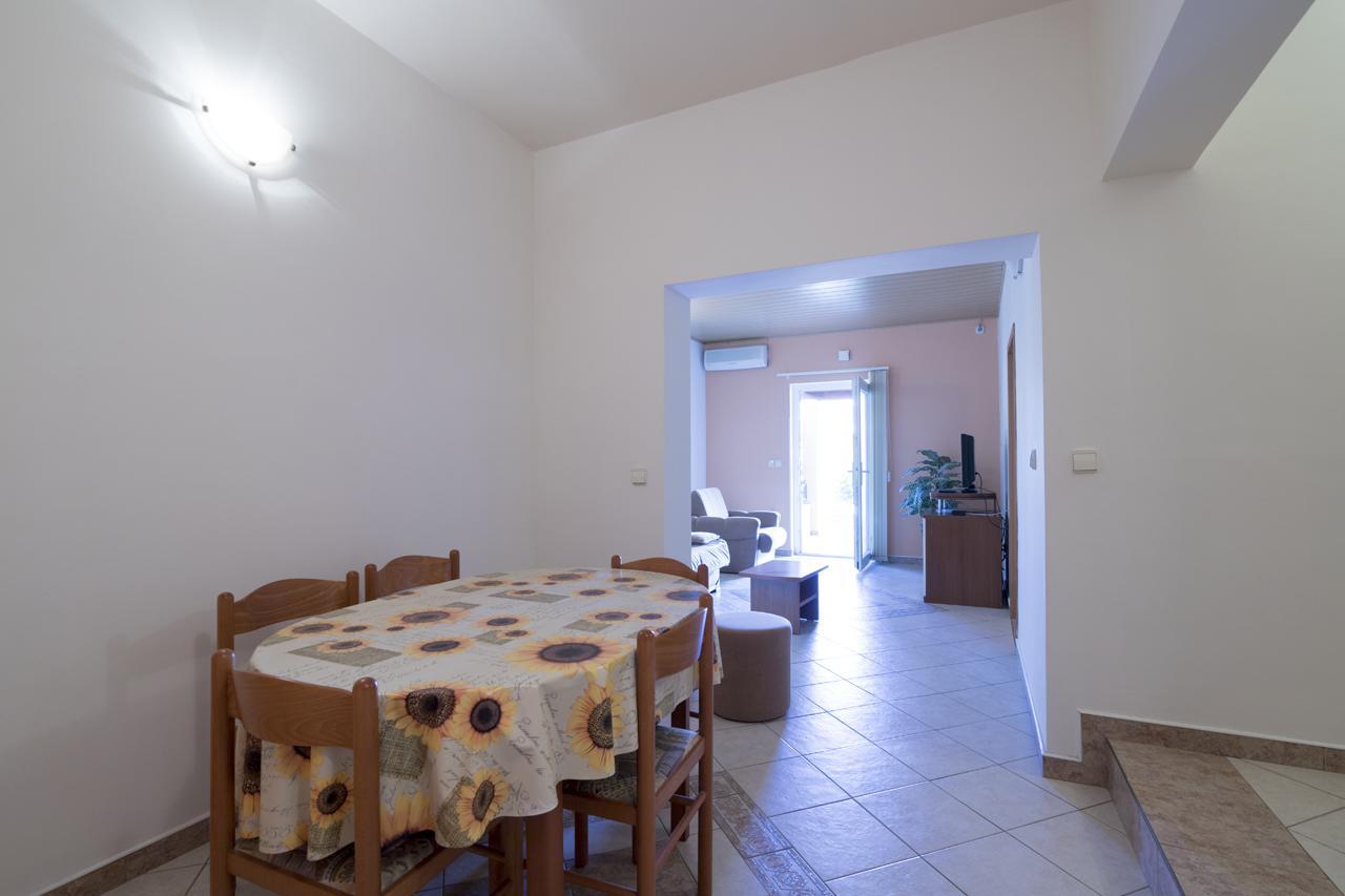 Apartments Kori Funtana Dış mekan fotoğraf